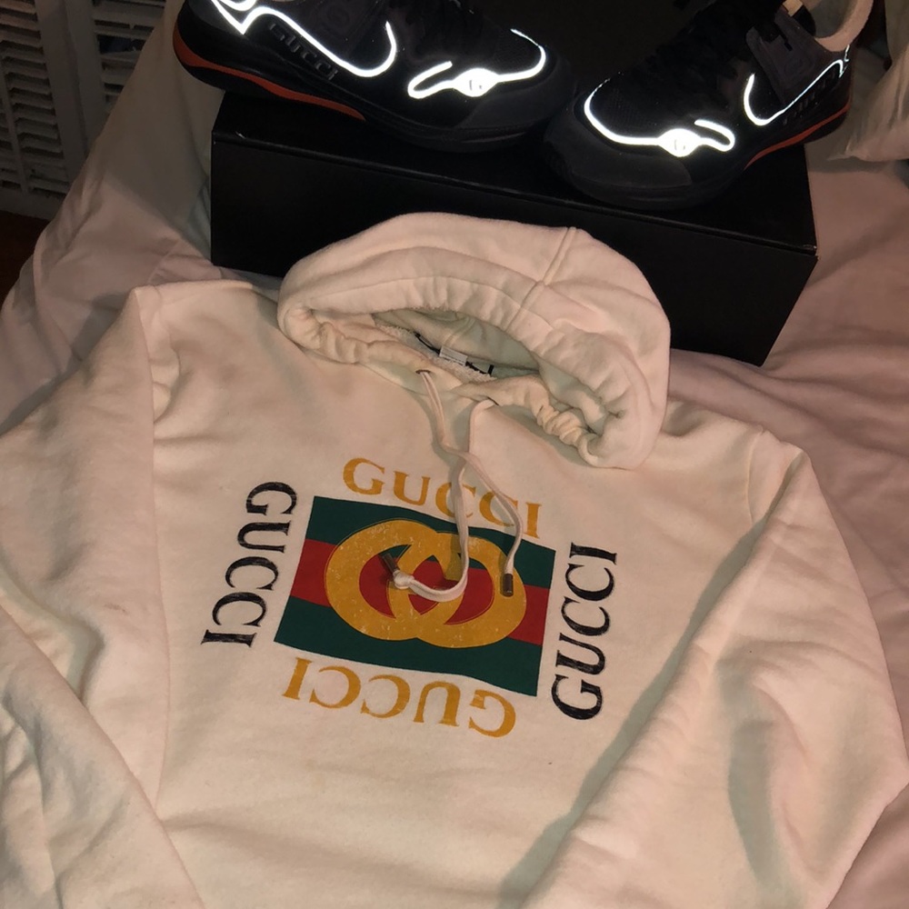 Gucci Hoodie Sweater sz Small (runs big)